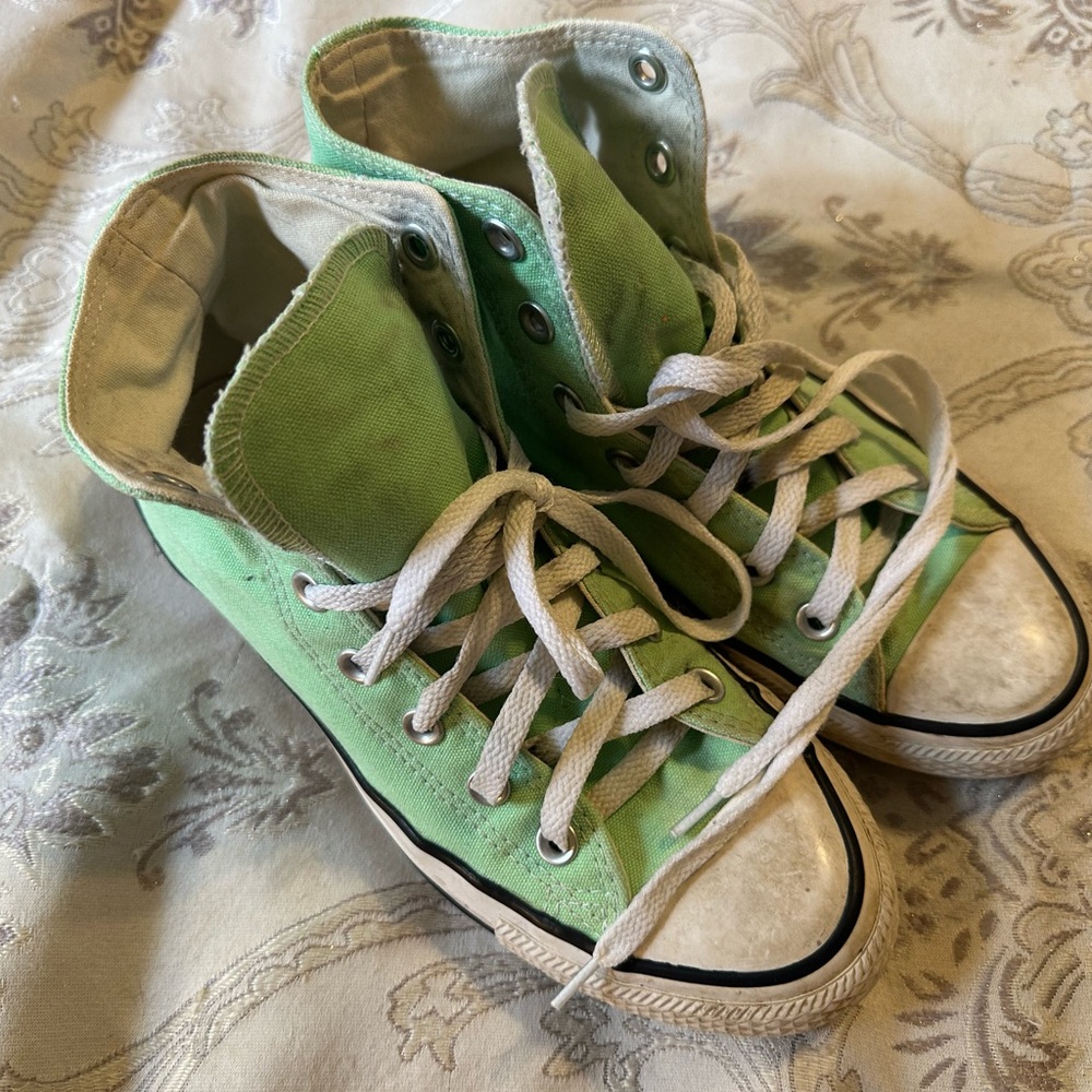 Converse Green High-Top Sneakers Canvas Lace-Up size 8 women’s/size 6 in men’s - Picture 2 of 11
